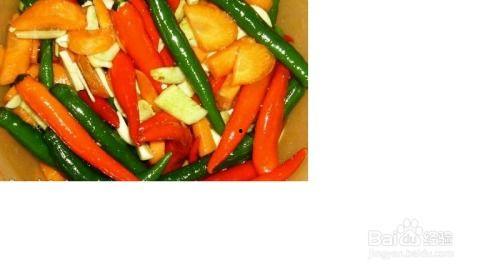 青辣椒的腌制方法视频,青辣椒腌制秘籍，美味家常小菜轻松做