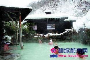 泡温泉的视频,视频带你领略泡汤的惬意时光