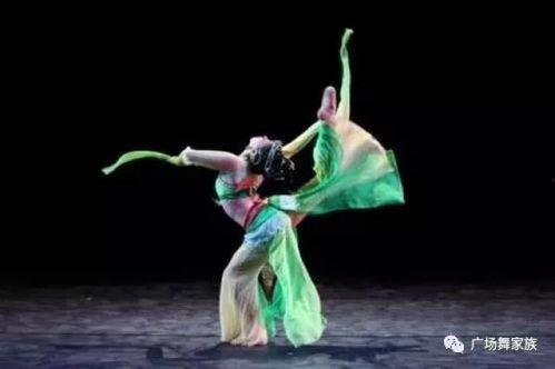 古典舞青莲舞蹈视频,古典韵味盎然
