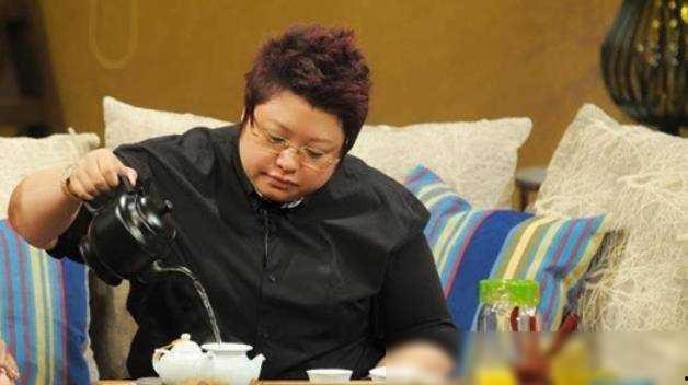 韩红视频,温情瞬间，传递爱与希望