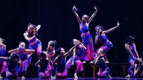 大冒险家舞蹈视频,燃情舞动，释放无限活力