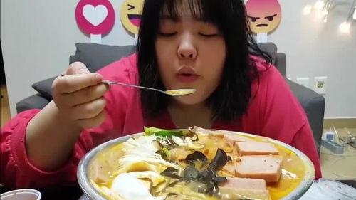 谢姐在学校吃瓜爆料,揭秘校园风云背后的故事