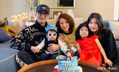 校园圈吃瓜爆料视频,揭秘吃瓜爆料视频背后的惊人真相