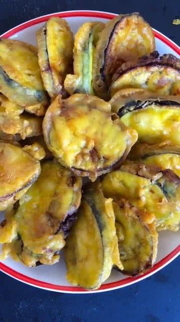炸茄盒视频,家常美食制作教程