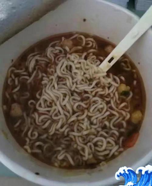 吃泡面视频,一视频带你领略泡面新吃法