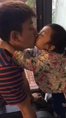 甜蜜亲吻视频,重温那些温馨亲吻的温馨瞬间