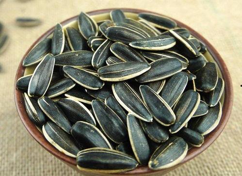 黑瓜子是干瓜吗怎么吃,干果美味，多样食法揭秘