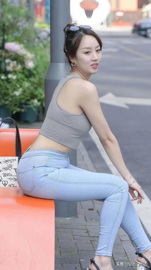 美女紧身裤视频,展现曼妙身姿